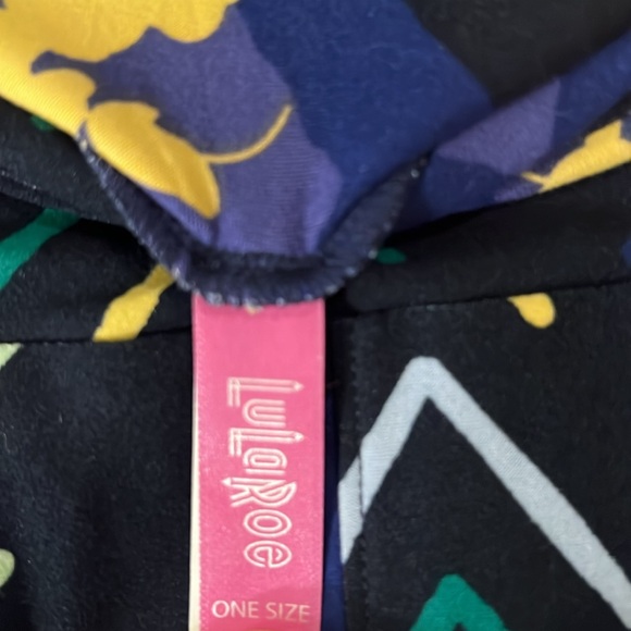 Lularoe Minnie Mouse Leggings - Picture 4 of 4
